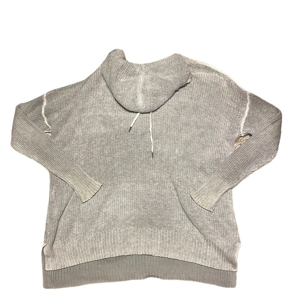 American Eagle Outfitters Tops - American Eagle Outfitters Hooded Sweater‎